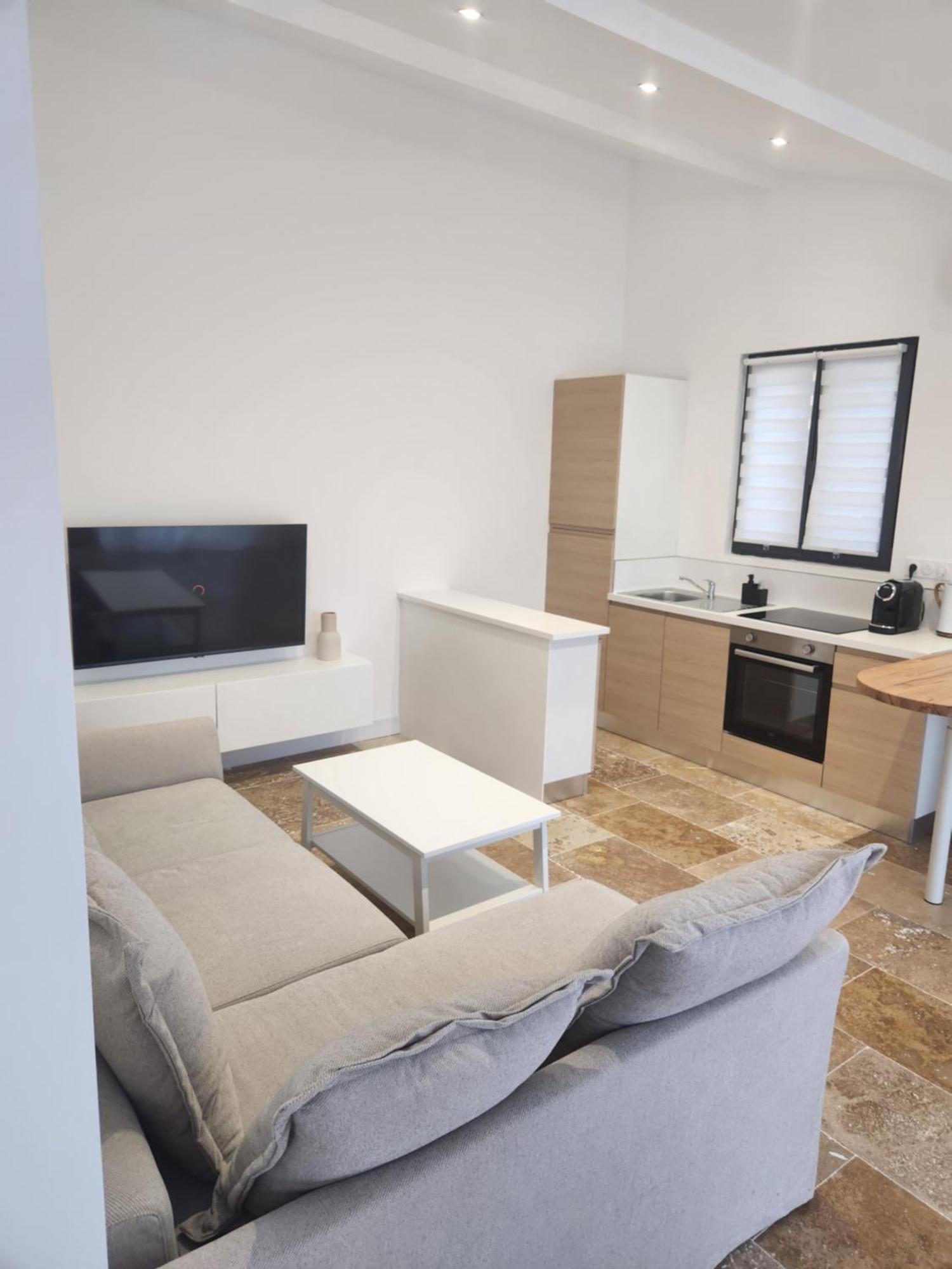 Maison "Cosy" Avec Parking Prive Et Climatisation Nîmes Exteriér fotografie